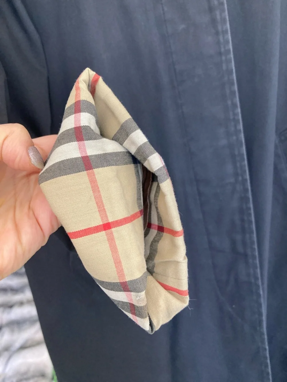 Dark Navy Burberry Trench Coat with Plaid Trim - Picture 6 of 8